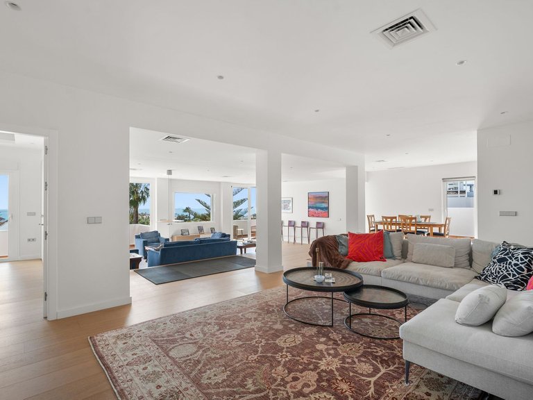 Apartment for Sale in Marbella, Malaga, Nueva Andalucia 17