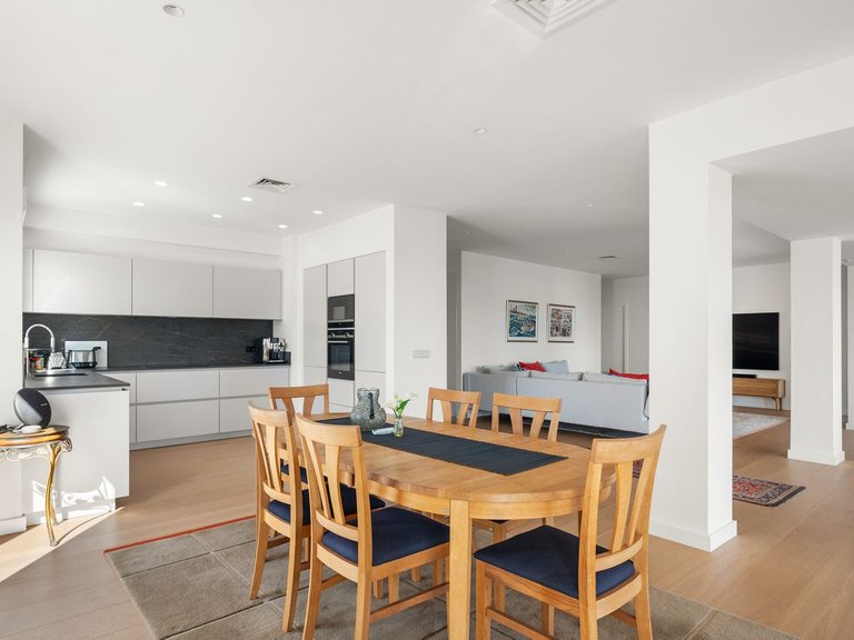 Apartment for Sale in Marbella, Malaga, Nueva Andalucia 13