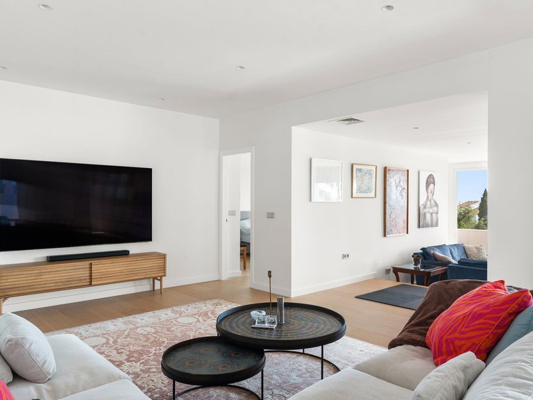 Apartment for Sale in Marbella, Malaga, Nueva Andalucia 16
