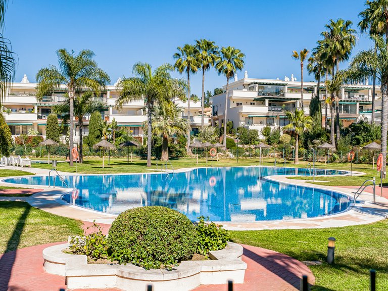 Penthouse for Sale in Marbella, Malaga 1