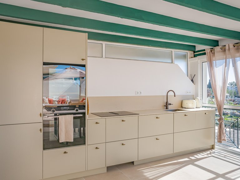 Penthouse for Sale in Marbella, Malaga 9