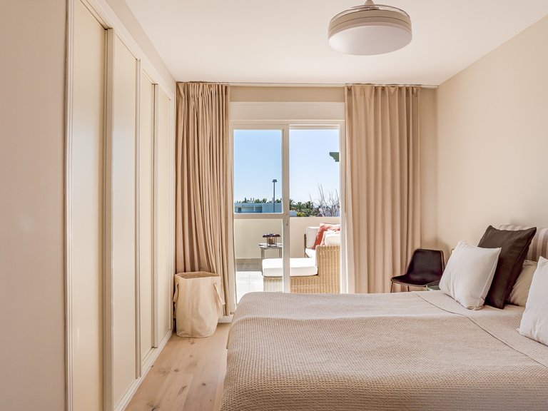 Penthouse for Sale in Marbella, Malaga 25
