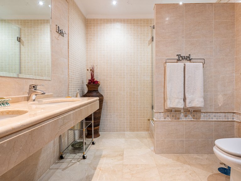 Villa for sale in Mijas Costa, Malaga 23