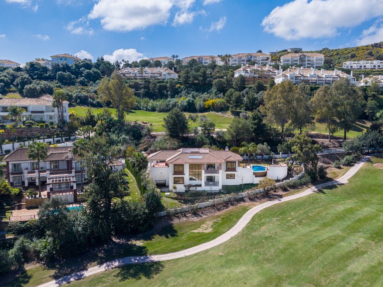 Villa for sale in Mijas Costa, Malaga 36