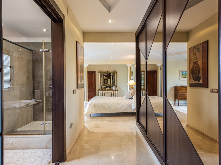 Villa for sale in Mijas Costa, Malaga 19