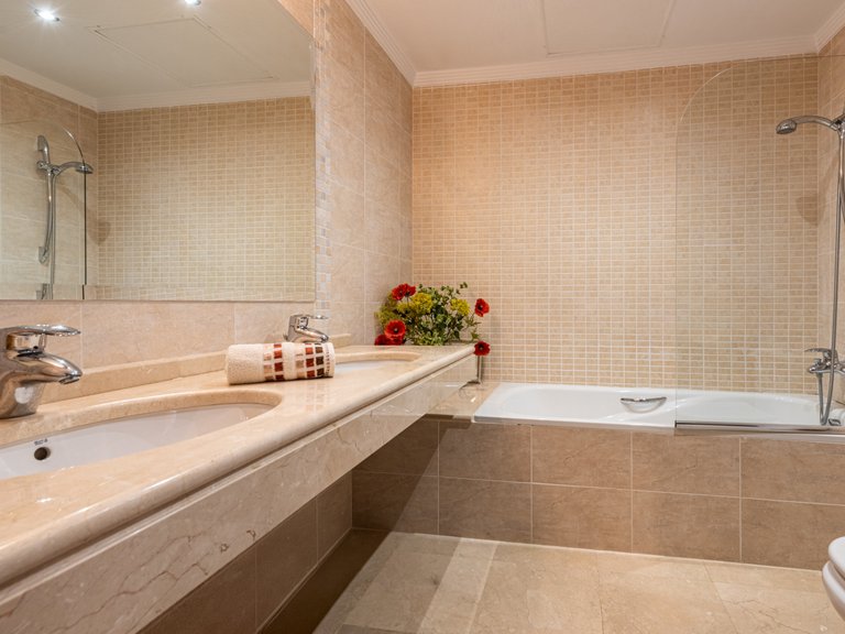 Villa for sale in Mijas Costa, Malaga 12