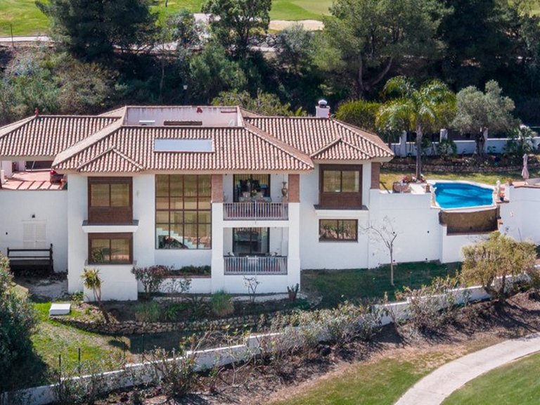Villa for sale in Mijas Costa, Malaga 34