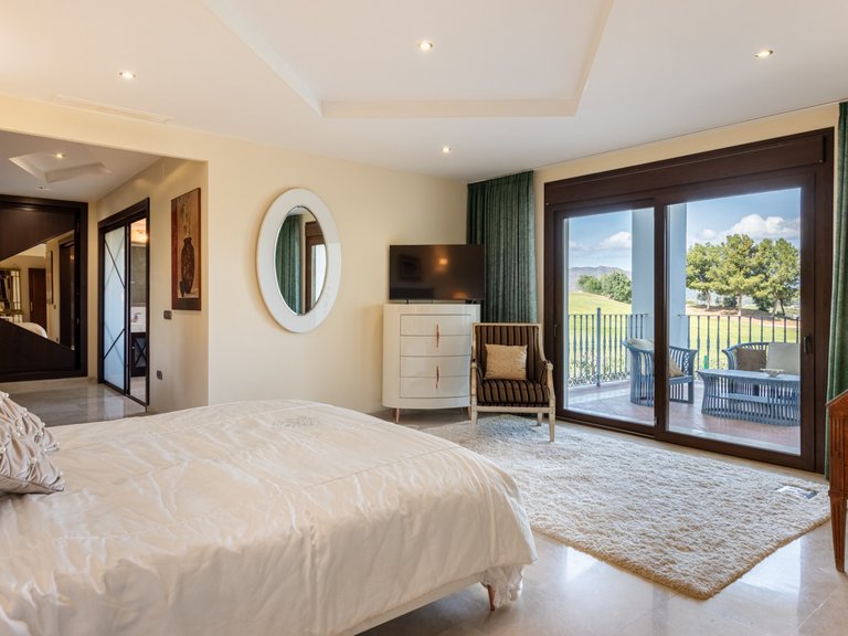 Villa for sale in Mijas Costa, Malaga 18