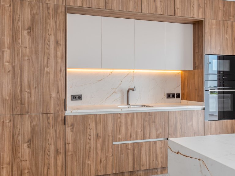 Penthouse for Sale in Benahavis, Malaga 13