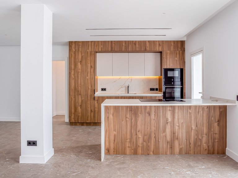Penthouse for Sale in Benahavis, Malaga 17