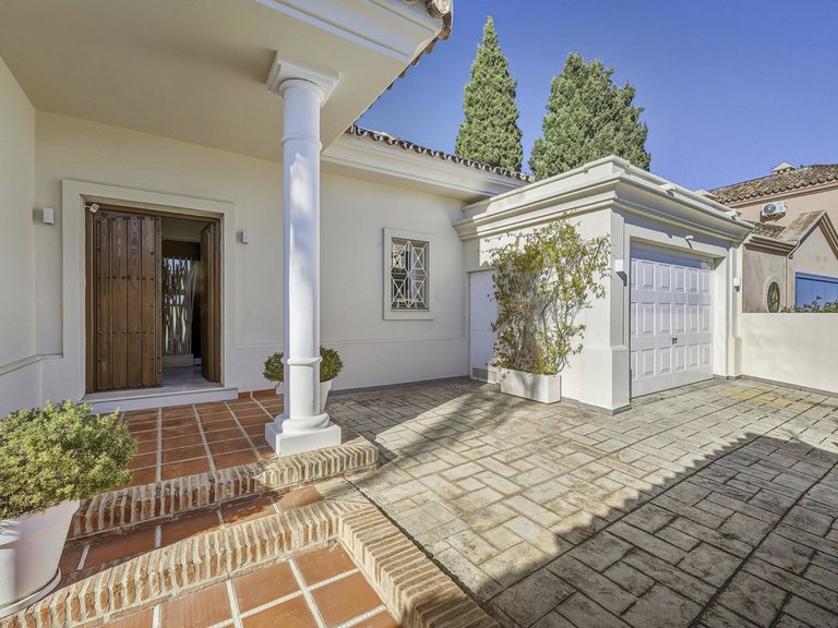 Villa te koop 16