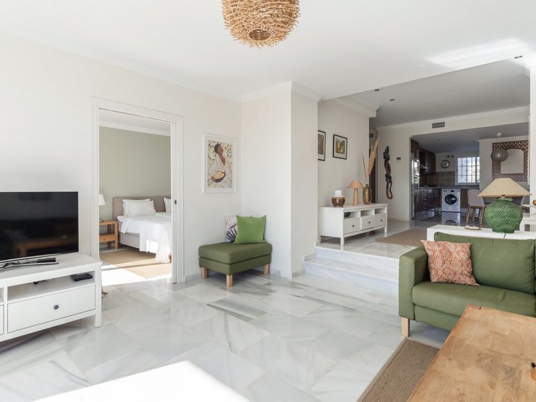 Apartment for Sale in Marbella, Malaga, Nueva Andalucia 3