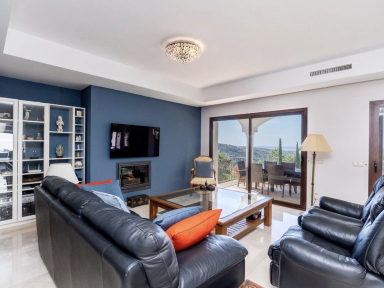 Villa for Sale in Benahavis, Malaga, 17