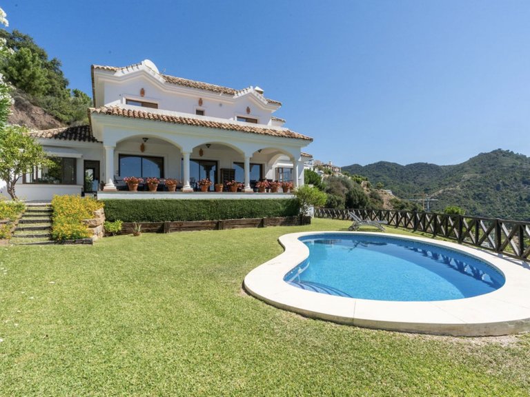 Villa for Sale in Benahavis, Malaga, 4
