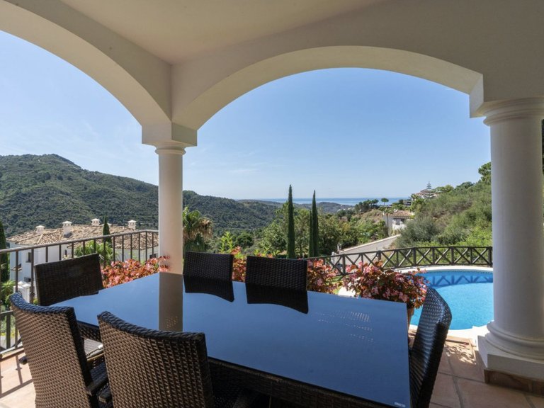 Villa for Sale in Benahavis, Malaga, 28
