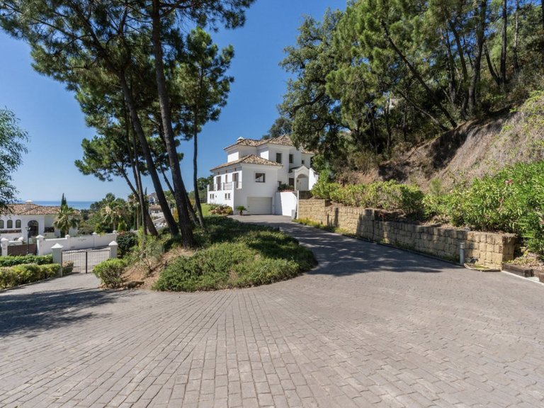 Villa for Sale in Benahavis, Malaga, 8
