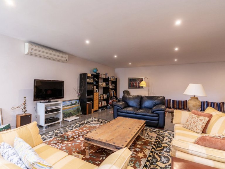Villa for Sale in Benahavis, Malaga, 14