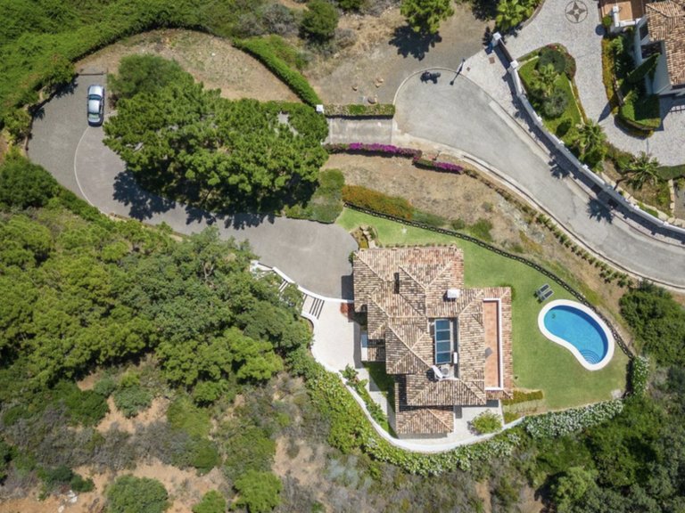 Villa for Sale in Benahavis, Malaga, 33