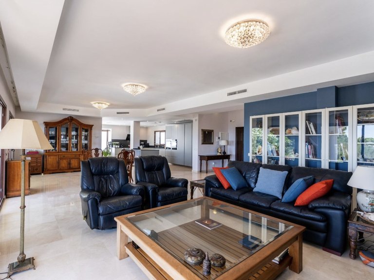 Villa for Sale in Benahavis, Malaga, 16