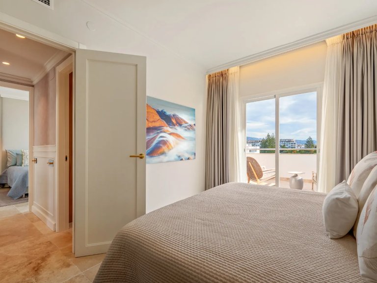 Penthouse for Sale in Marbella, Malaga 9