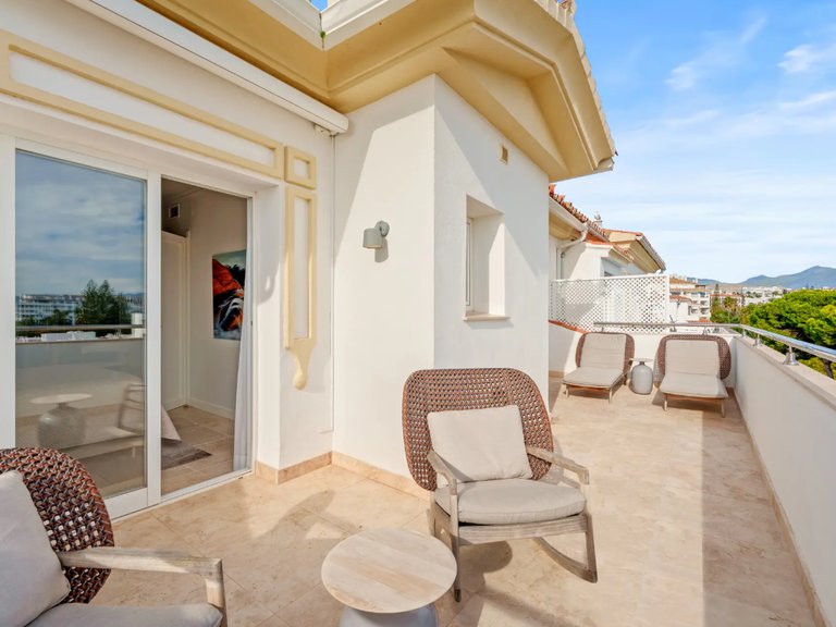 Penthouse for Sale in Marbella, Malaga 19
