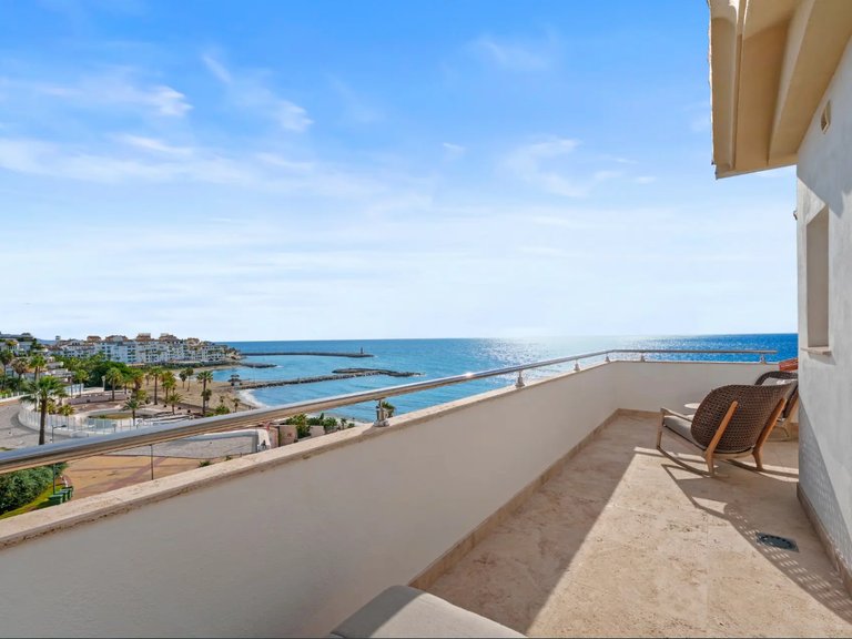 Penthouse for Sale in Marbella, Malaga 28