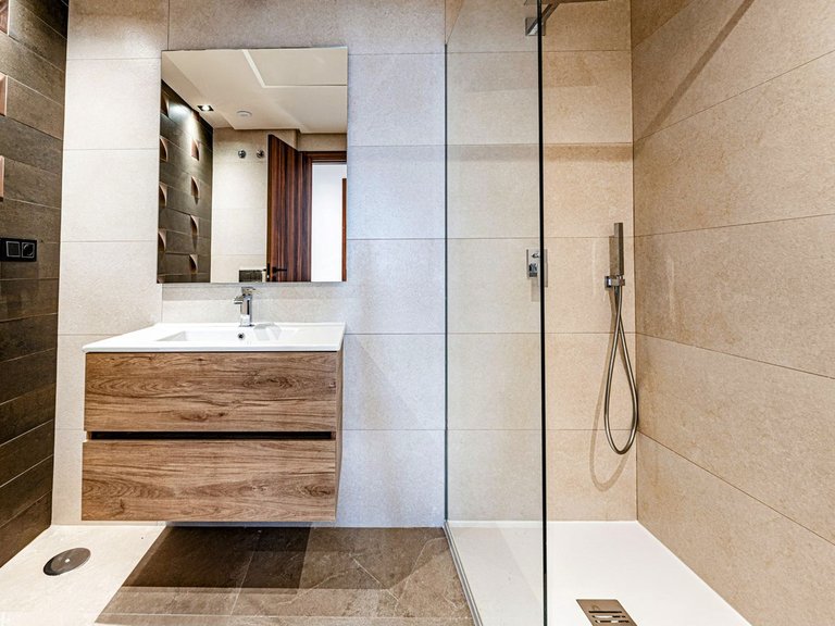 Apartment for Sale in Marbella, Malaga, Nueva Andalucia 19
