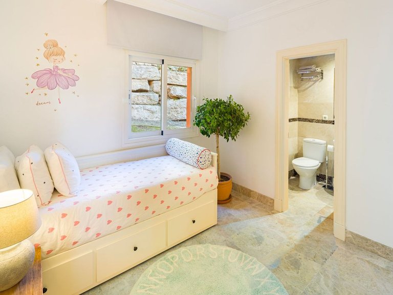 Apartment for Sale in Marbella, Malaga 9