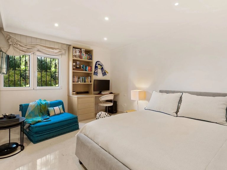 Apartment for Sale in Marbella, Malaga 19