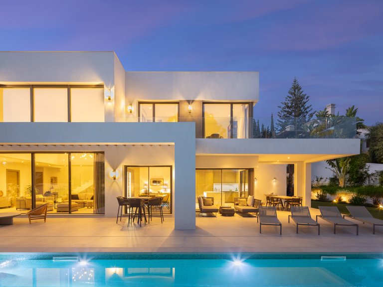Villa for Sale in Marbella, Malaga 15