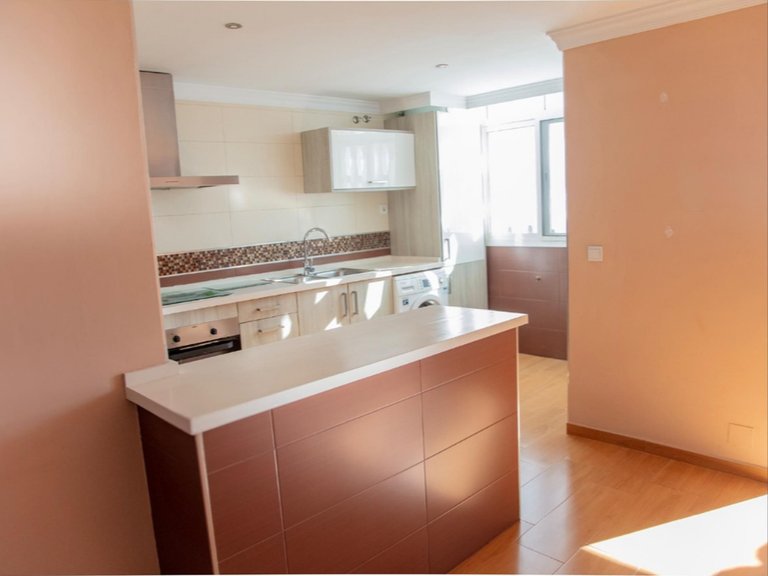 Apartment for Sale in San Pedro de Alcantara, Malaga, S. Pedro Centro 3