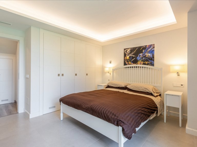 Villa for Sale in Marbella, Malaga 30