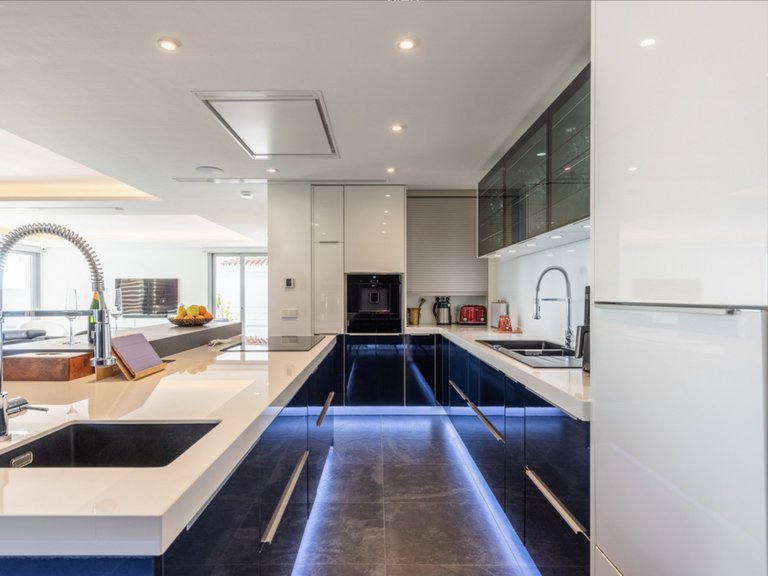 Villa for Sale in Marbella, Malaga 40
