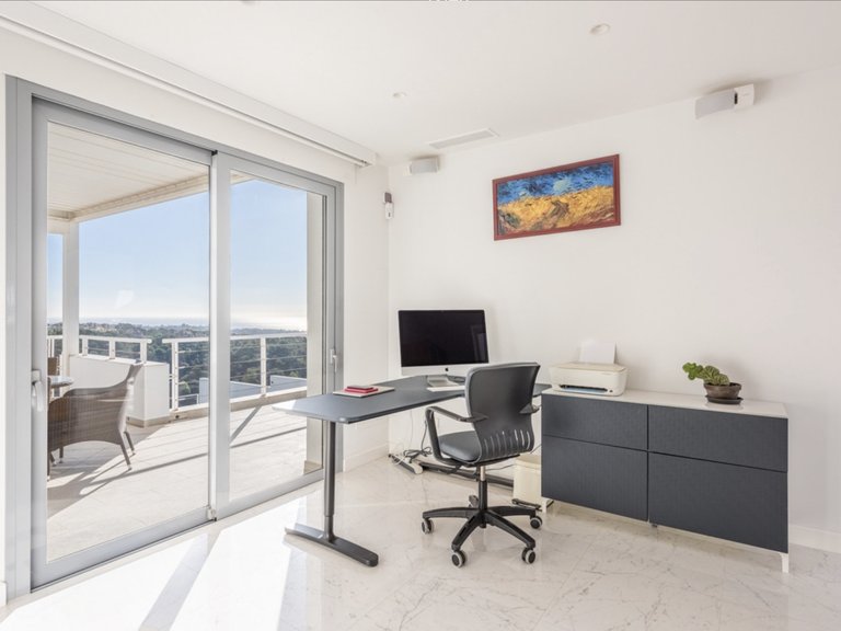 Villa for Sale in Marbella, Malaga 36