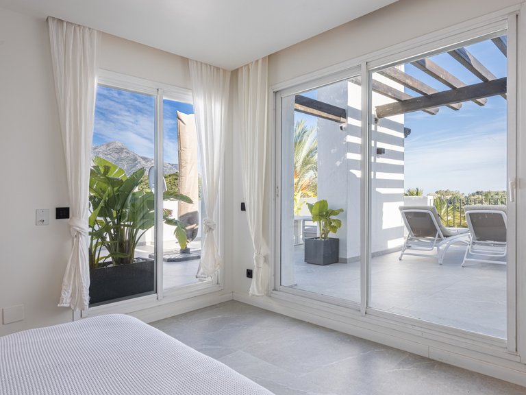 Town House for Sale in Benahavis, Malaga, Altos de La Quinta 23