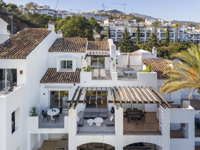 Town House for Sale in Benahavis, Malaga, Altos de La Quinta 4