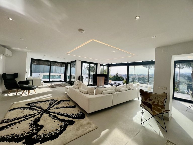 Villa for Sale in Marbella, Malaga 12