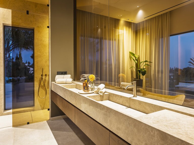 Villa for Sale in Marbella, Malaga 5