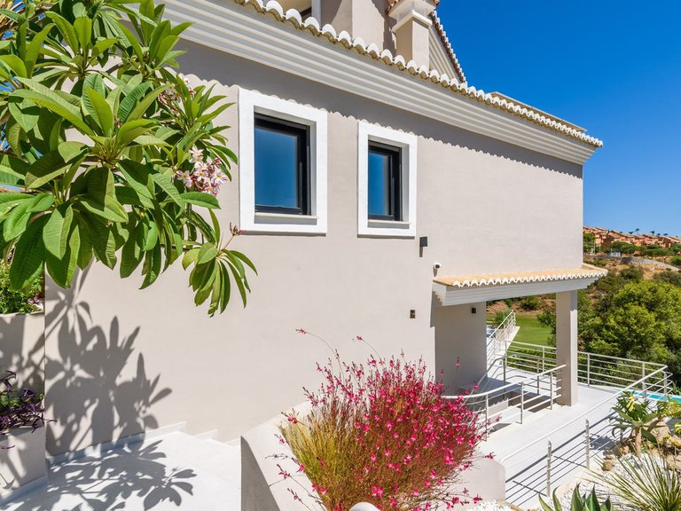 Villa for Sale in Marbella, Malaga 6