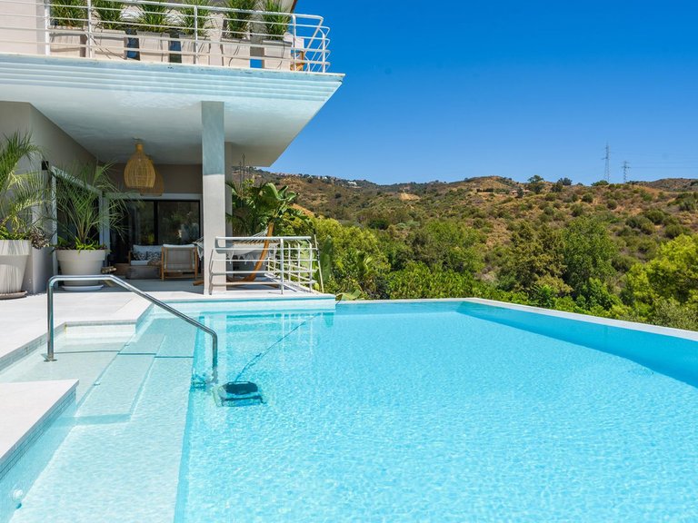 Villa for Sale in Marbella, Malaga 14