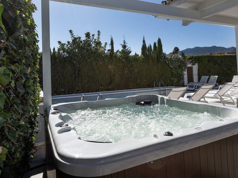 Villa for sale in Benalmadena, Malaga 36