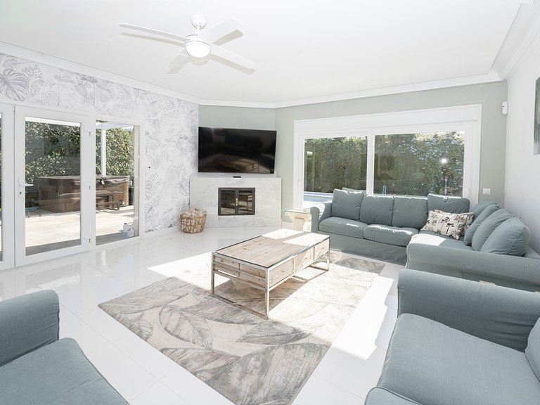 Villa for sale in Benalmadena, Malaga 4