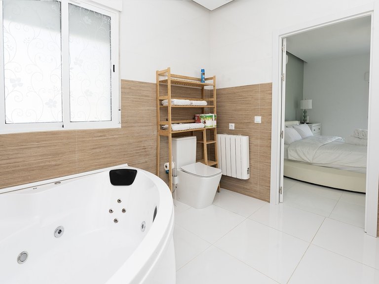 Villa for sale in Benalmadena, Malaga 29