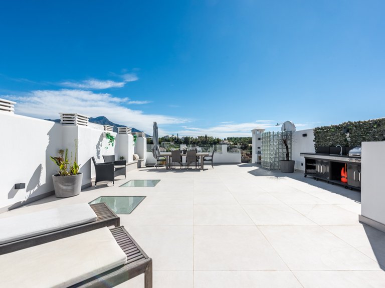Penthouse for Sale in Benahavis, Malaga, La Quinta 16