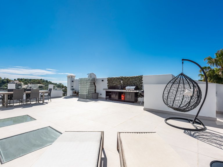 Penthouse for Sale in Benahavis, Malaga, La Quinta 7