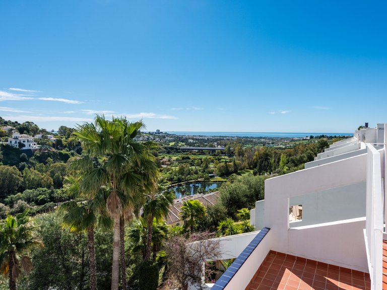 Penthouse for Sale in Benahavis, Malaga, La Quinta 26
