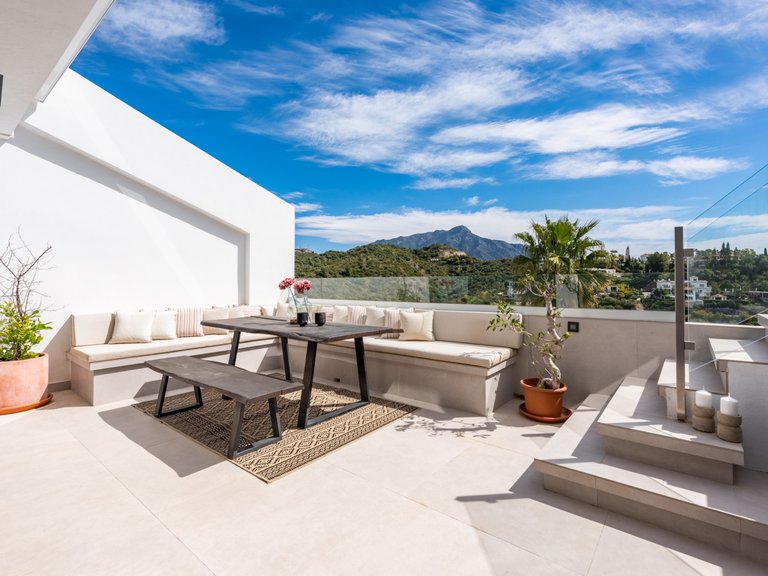 Penthouse for Sale in Benahavis, Malaga, La Quinta 5