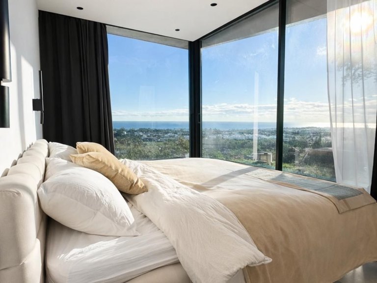 Villa for Sale in Marbella, Malaga 15