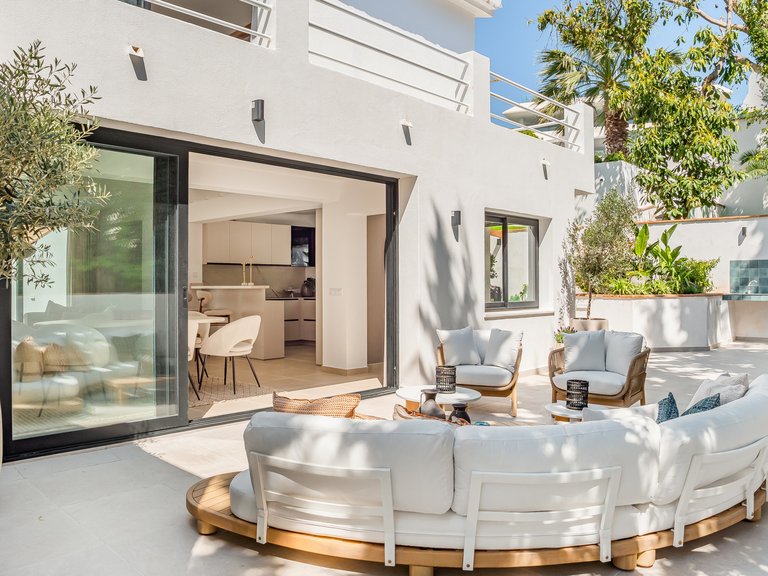 Villa for Sale in Marbella, Malaga 8