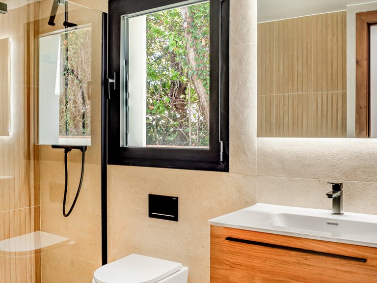 Villa for Sale in Marbella, Malaga 25
